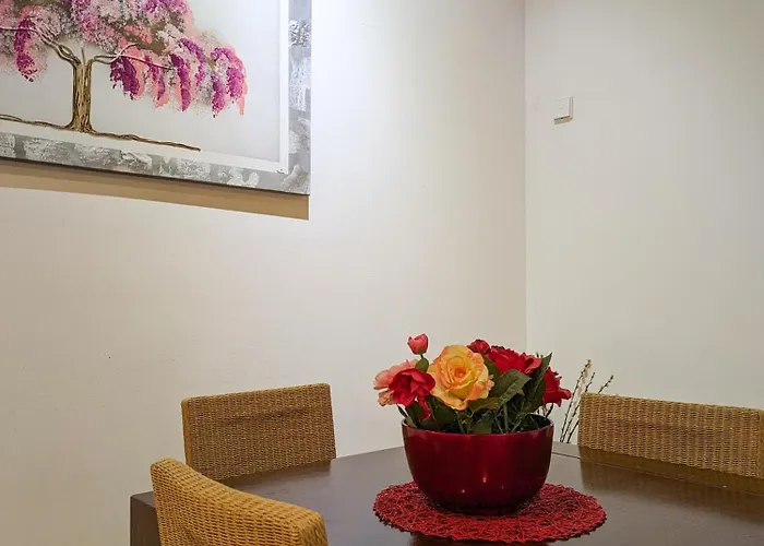 Apg Mercaders 6 * ז'ירונה